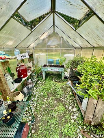 1409 W 5TH Street, West Frankfort, IL 62896