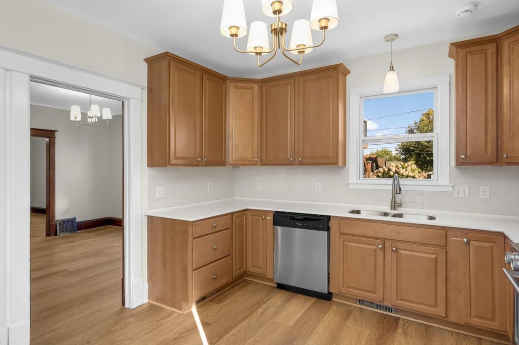 3754 Bryant Avenue N, Minneapolis, MN 55412 — photo 4