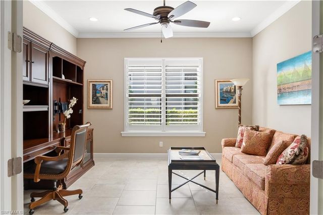9235 Rialto LN, Naples, FL 34119