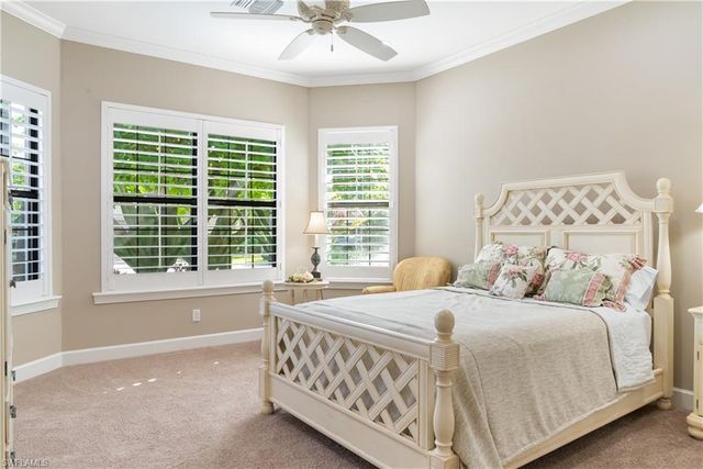 9235 Rialto LN, Naples, FL 34119