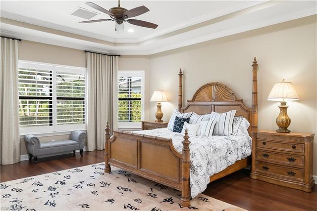 9235 Rialto LN, Naples, FL 34119