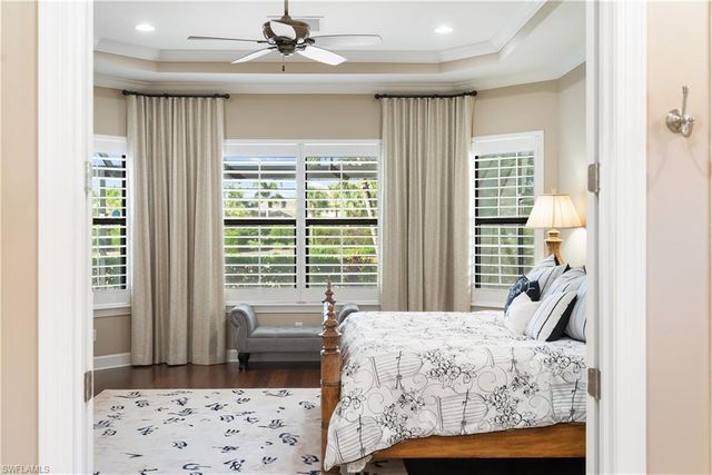 9235 Rialto LN, Naples, FL 34119