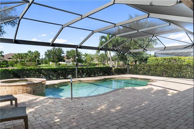 9235 Rialto LN, Naples, FL 34119