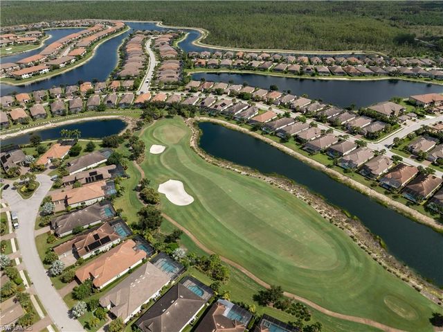 9235 Rialto LN, Naples, FL 34119