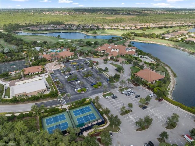 9235 Rialto LN, Naples, FL 34119