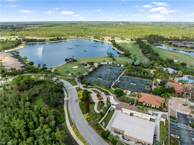 9235 Rialto LN, Naples, FL 34119