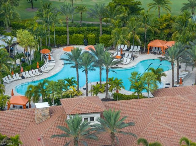 9235 Rialto LN, Naples, FL 34119