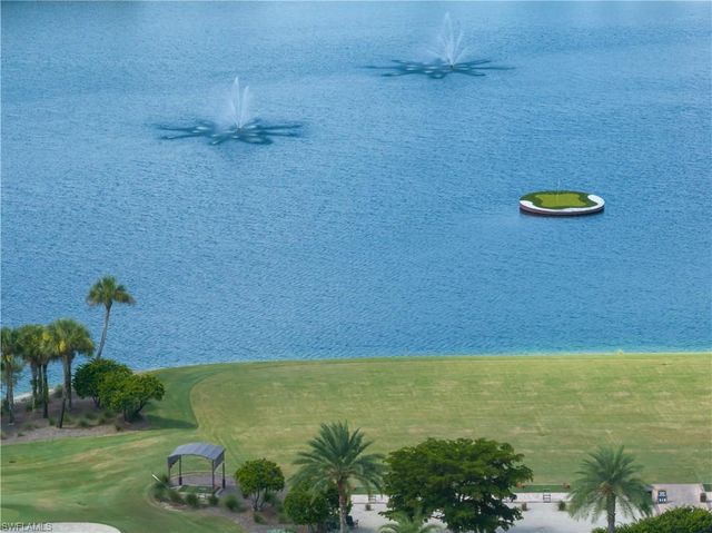 9235 Rialto LN, Naples, FL 34119