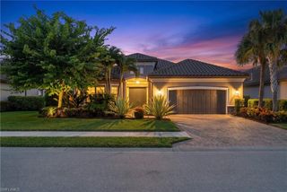 9235 Rialto LN, Naples, FL 34119