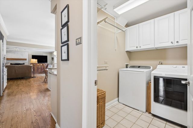 6402 Indian Head Court, Indian Head Park, IL 60525