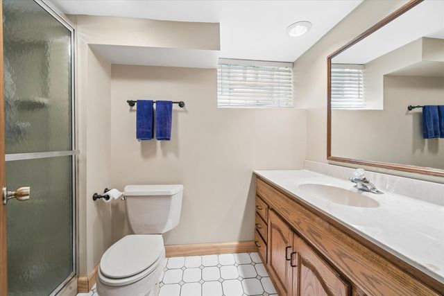 6402 Indian Head Court, Indian Head Park, IL 60525