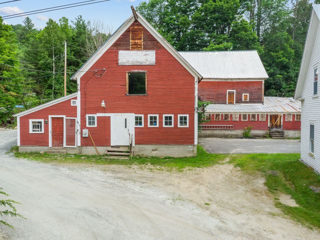 18 Oak Chapel Road, Bridgewater, VT 05035