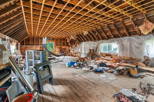 18 Oak Chapel Road, Bridgewater, VT 05035