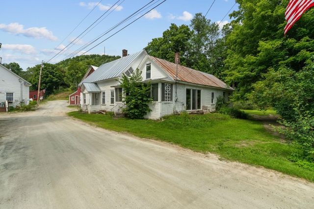 18 Oak Chapel Road, Bridgewater, VT 05035