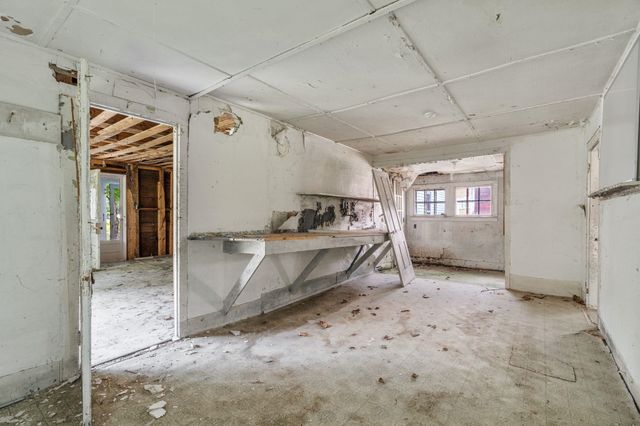 18 Oak Chapel Road, Bridgewater, VT 05035