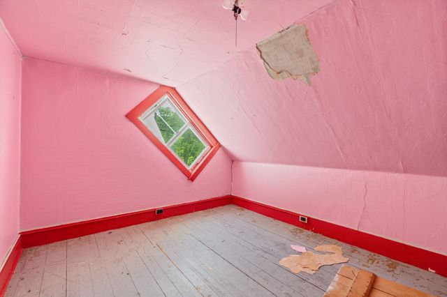 18 Oak Chapel Road, Bridgewater, VT 05035