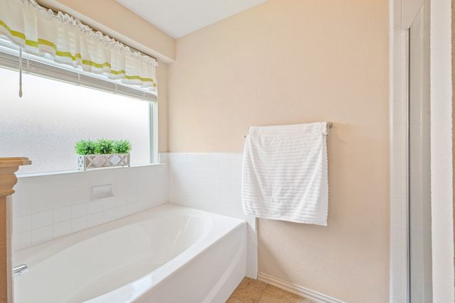 2101 Turtle Cove Drive, Mansfield, TX 76063