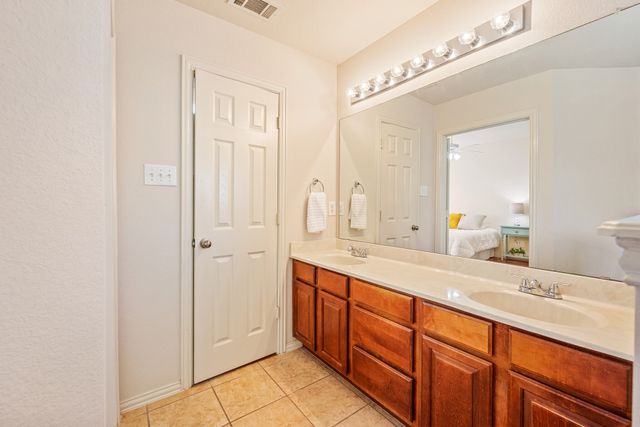 2101 Turtle Cove Drive, Mansfield, TX 76063