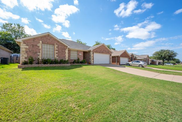 2101 Turtle Cove Drive, Mansfield, TX 76063