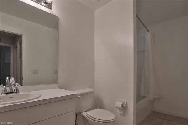 8550 Kingbird LOOP 615, Estero, FL 33967