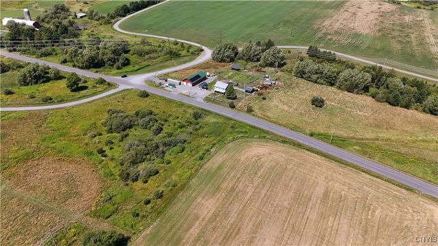 3821 Rector Road, Martinsburg, NY 13367