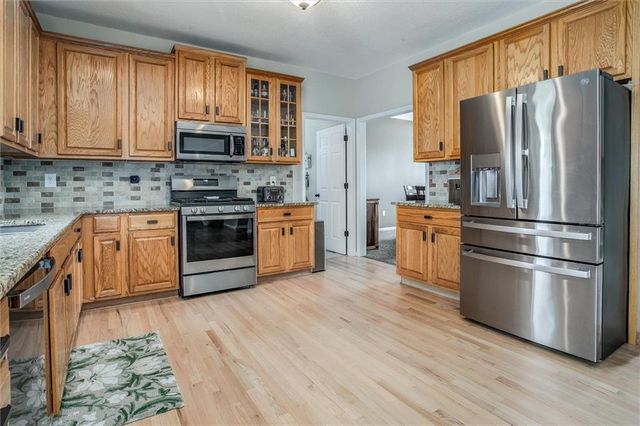 21624 W 58th Street, Shawnee, KS 66218