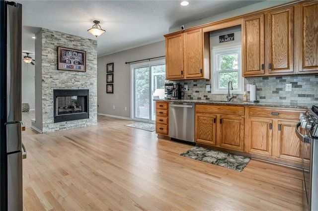 21624 W 58th Street, Shawnee, KS 66218
