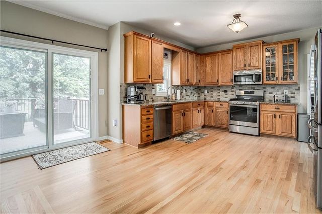 21624 W 58th Street, Shawnee, KS 66218
