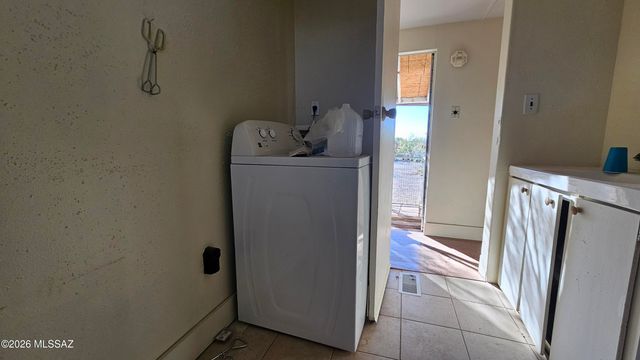 7430 W Bopp Road, Tucson, AZ 85735