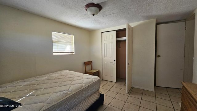 7430 W Bopp Road, Tucson, AZ 85735