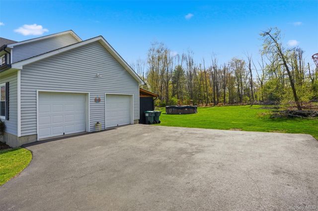 16 Fawn Court, Middletown, NY 10940