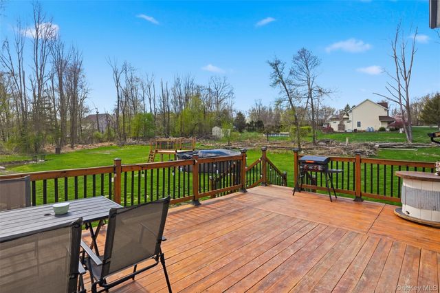 16 Fawn Court, Middletown, NY 10940