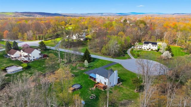 16 Fawn Court, Middletown, NY 10940