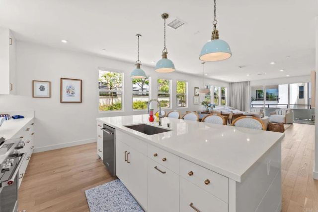 2720 Everly Drive, San Diego, CA 92108