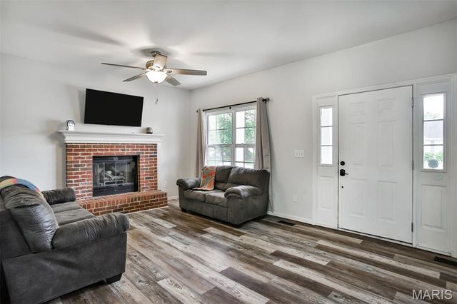 505 Lias Way, Wentzville, MO 63385