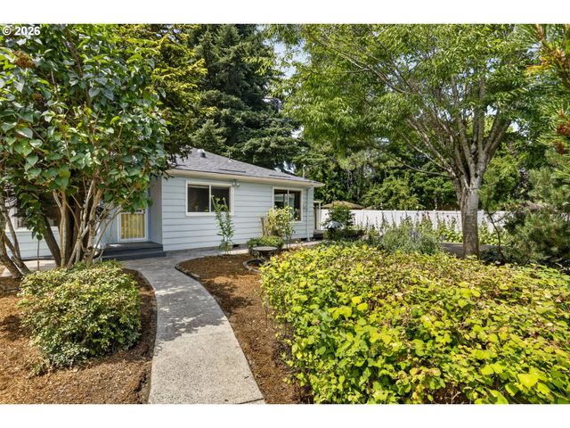 5715 Ne 48th Ave, Portland, OR 97218