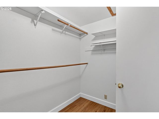 5715 Ne 48th Ave, Portland, OR 97218