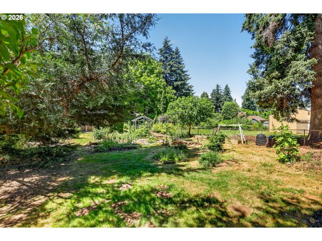 5715 Ne 48th Ave, Portland, OR 97218