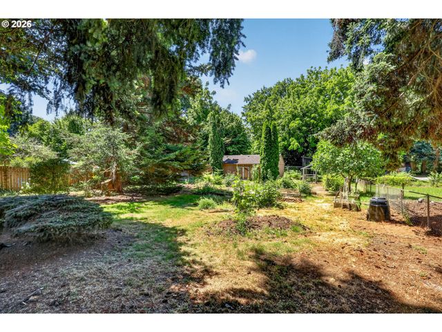 5715 Ne 48th Ave, Portland, OR 97218