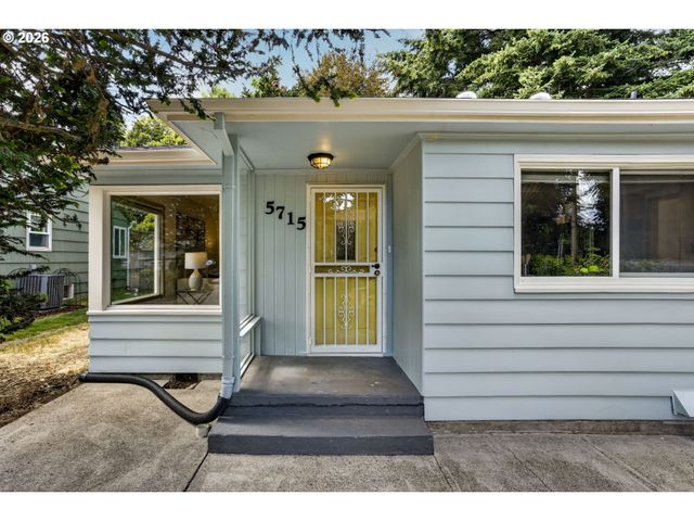 5715 Ne 48th Ave, Portland, OR 97218