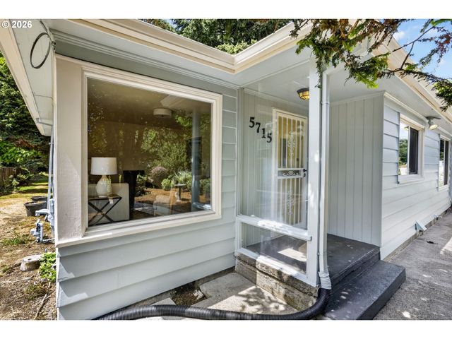 5715 Ne 48th Ave, Portland, OR 97218