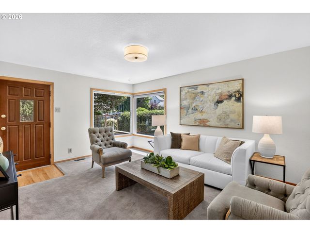 5715 Ne 48th Ave, Portland, OR 97218
