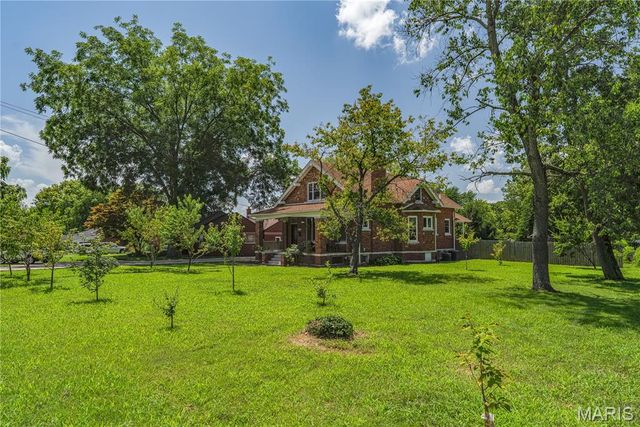 8000 W Main Street, Belleville, IL 62223