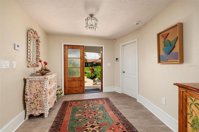 2011 MICHIGAN AVENUE NE, St Petersburg, FL 33703
