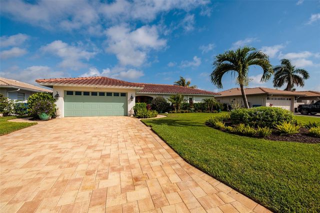 2011 MICHIGAN AVENUE NE, St Petersburg, FL 33703