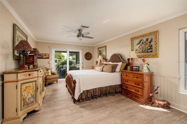 2011 MICHIGAN AVENUE NE, St Petersburg, FL 33703