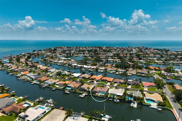 2011 MICHIGAN AVENUE NE, St Petersburg, FL 33703