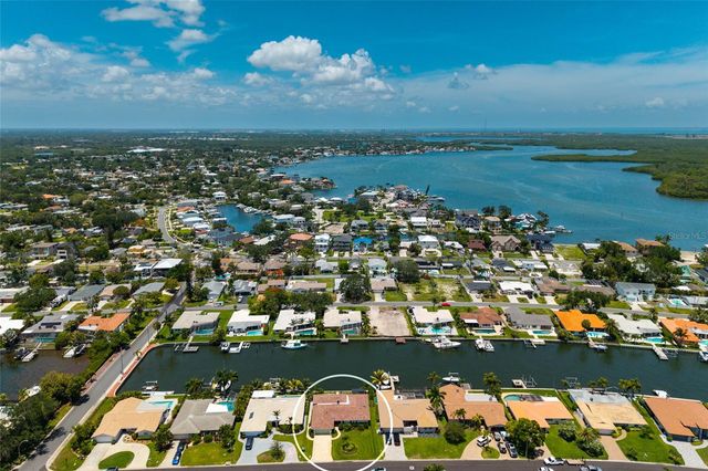 2011 MICHIGAN AVENUE NE, St Petersburg, FL 33703