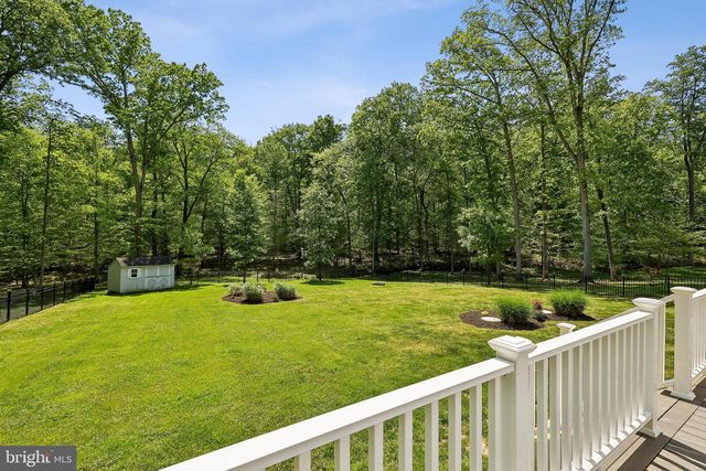 11341 CRESCENT DR, Fairfax, VA 22030