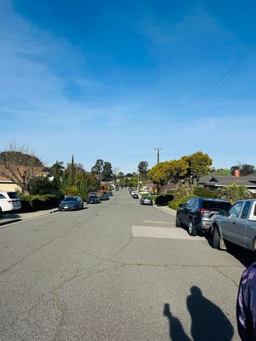 1590 Kildare Way, Pinole, CA 94564